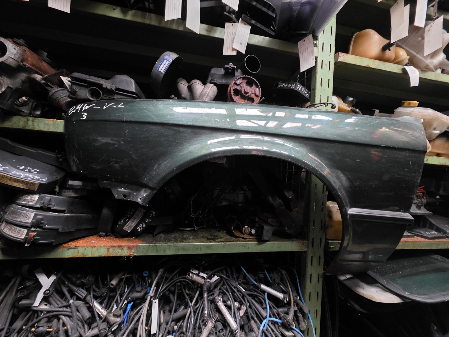 BMW E30 KOTFLÜGEL LINKS